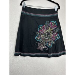 Heart Soul Women's Embroidered Floral Black Skirt Size 5